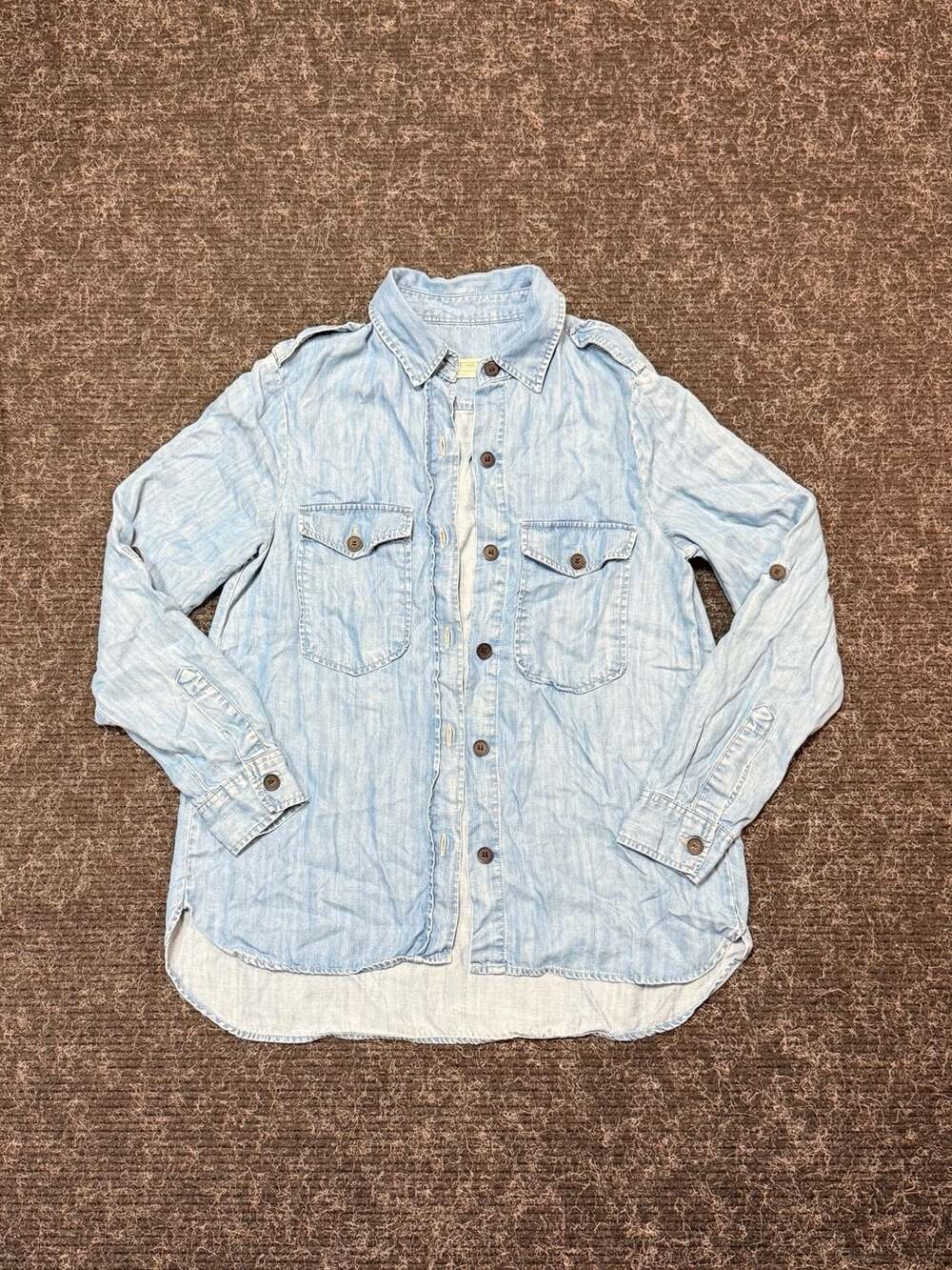Coastal Quite Luxury Minimalist Zara Woman Denim Tencel Light Wash Long Sleeve B